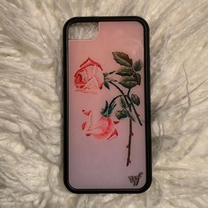 WILDFLOWER CASE iphone 7/8 phone!!